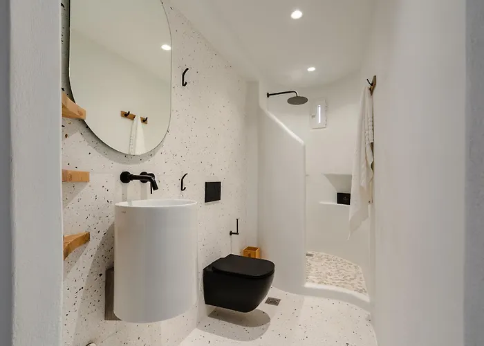 Diamond Of Cyclades * Mikri Vigla