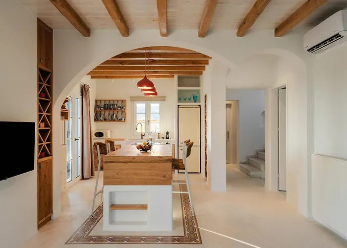 Diamond Of Cyclades * Mikri Vigla